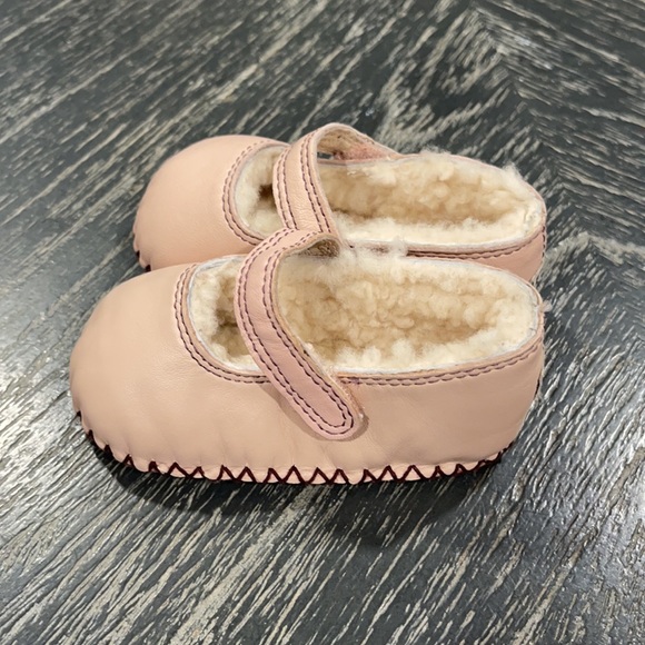 Ugg Baby Mary Janes* - Picture 2 of 5